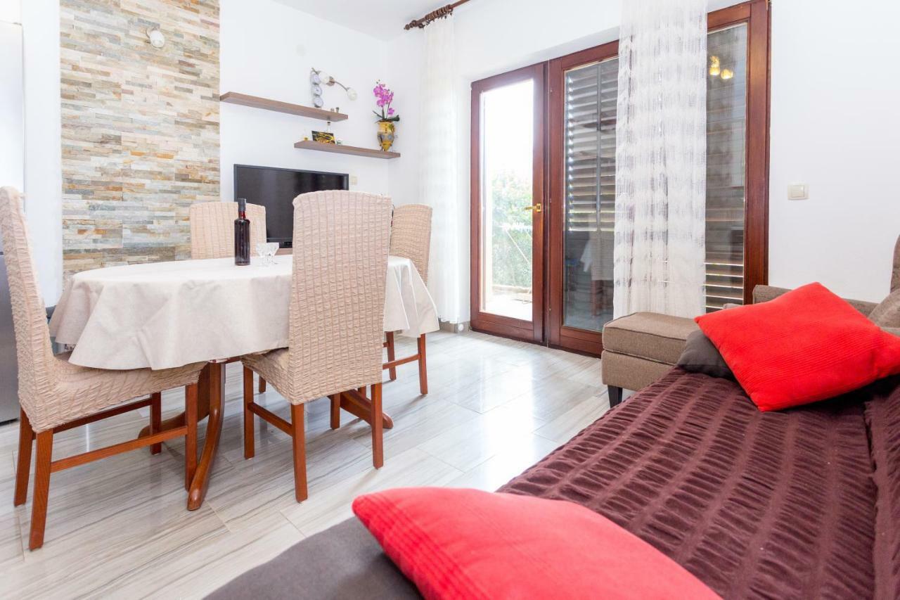 Apartments Iva Brstilo Omiš Zewnętrze zdjęcie