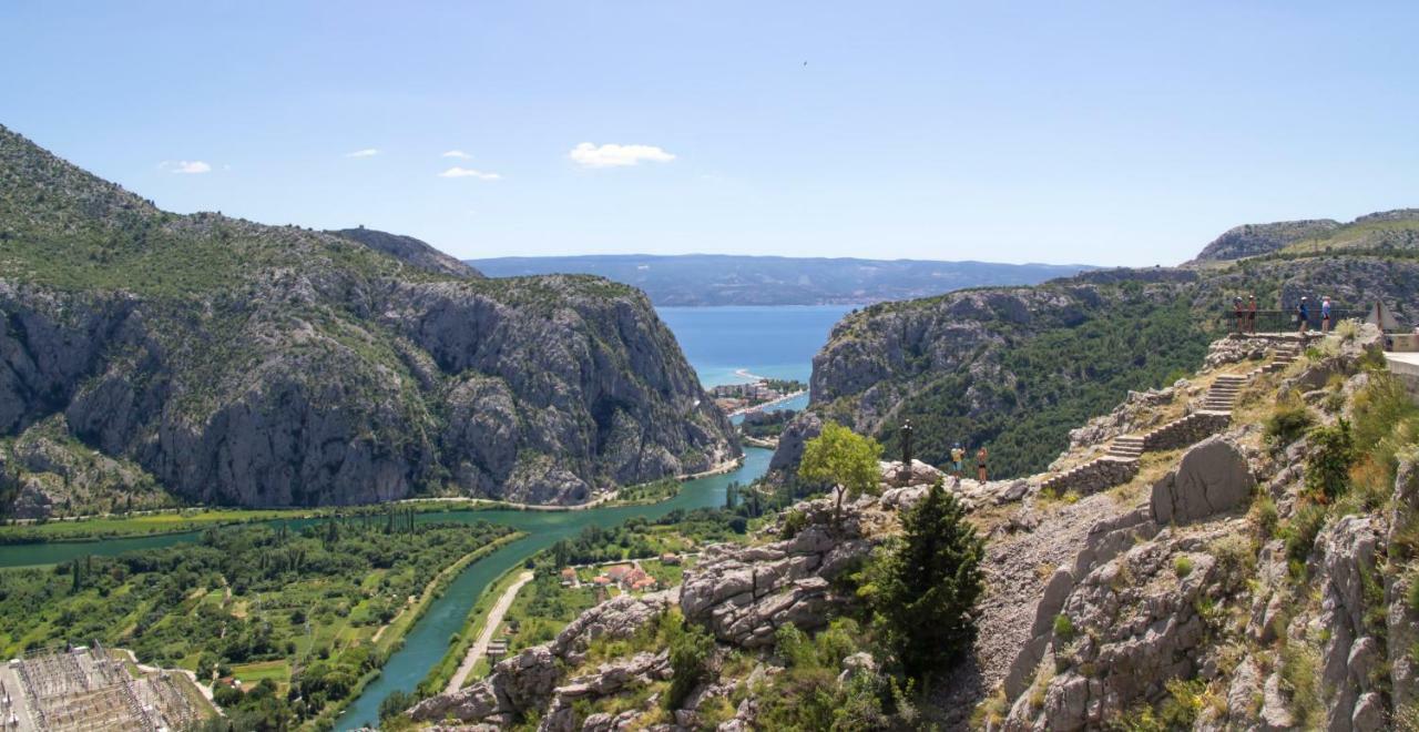 Apartments Iva Brstilo Omiš Zewnętrze zdjęcie