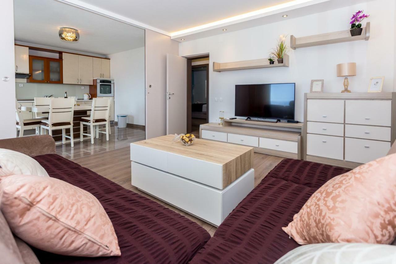 Apartments Iva Brstilo Omiš Zewnętrze zdjęcie