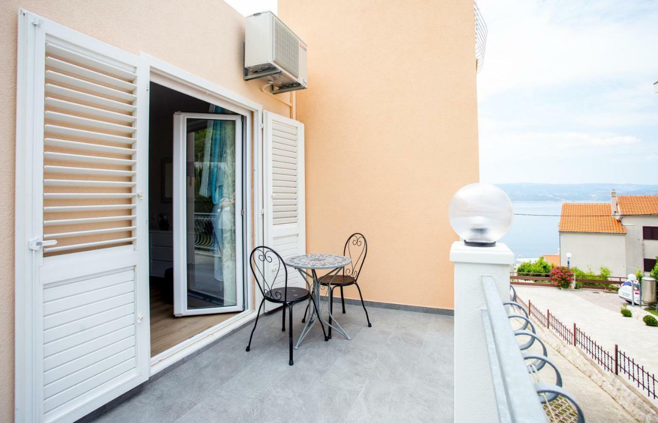 Apartments Iva Brstilo Omiš Zewnętrze zdjęcie